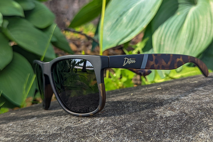 Eminence - Tortoise Fade - Jet Black Polarized Lens